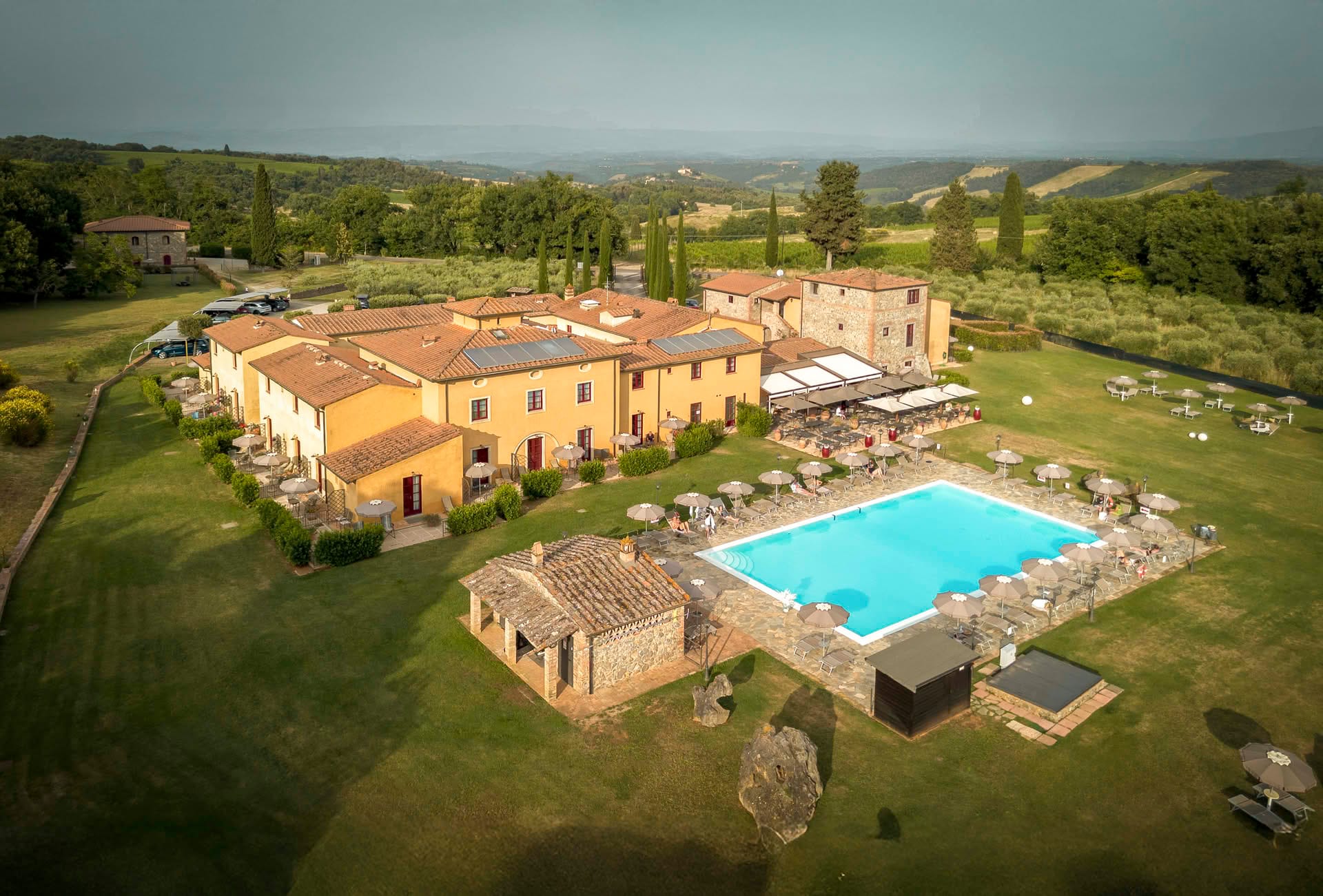 Esterni Casolare Terre Rosse Sangimignano 015